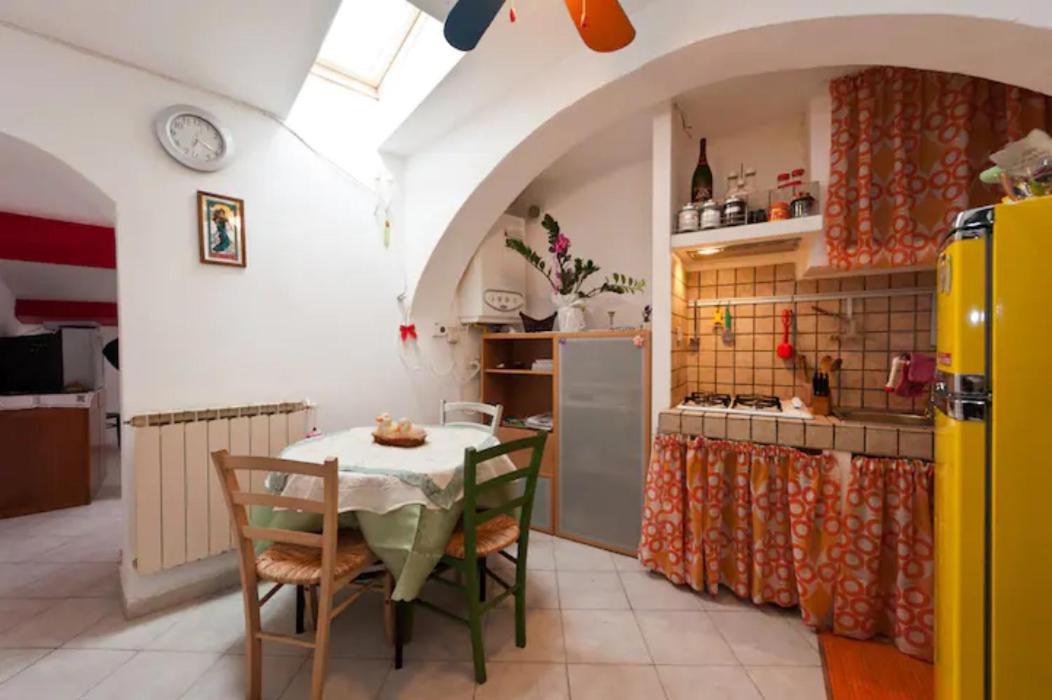 Ferienwohnung Mansarda Pieno Centro Livorno Exterior foto